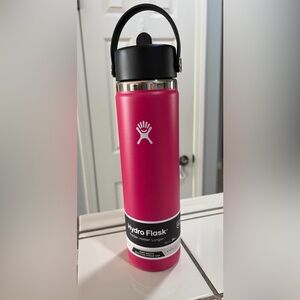 Hydro Flask Magenta Bottle